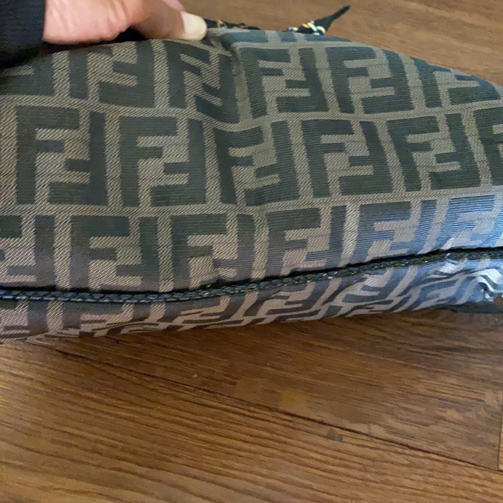 FENDI SPY BAG - Picture 8 of 16